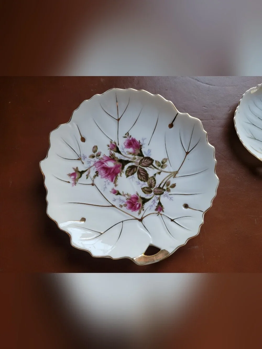 Vintage Japan Leaf Shaped Rose Flower Gold Accent Plate And Small Plate